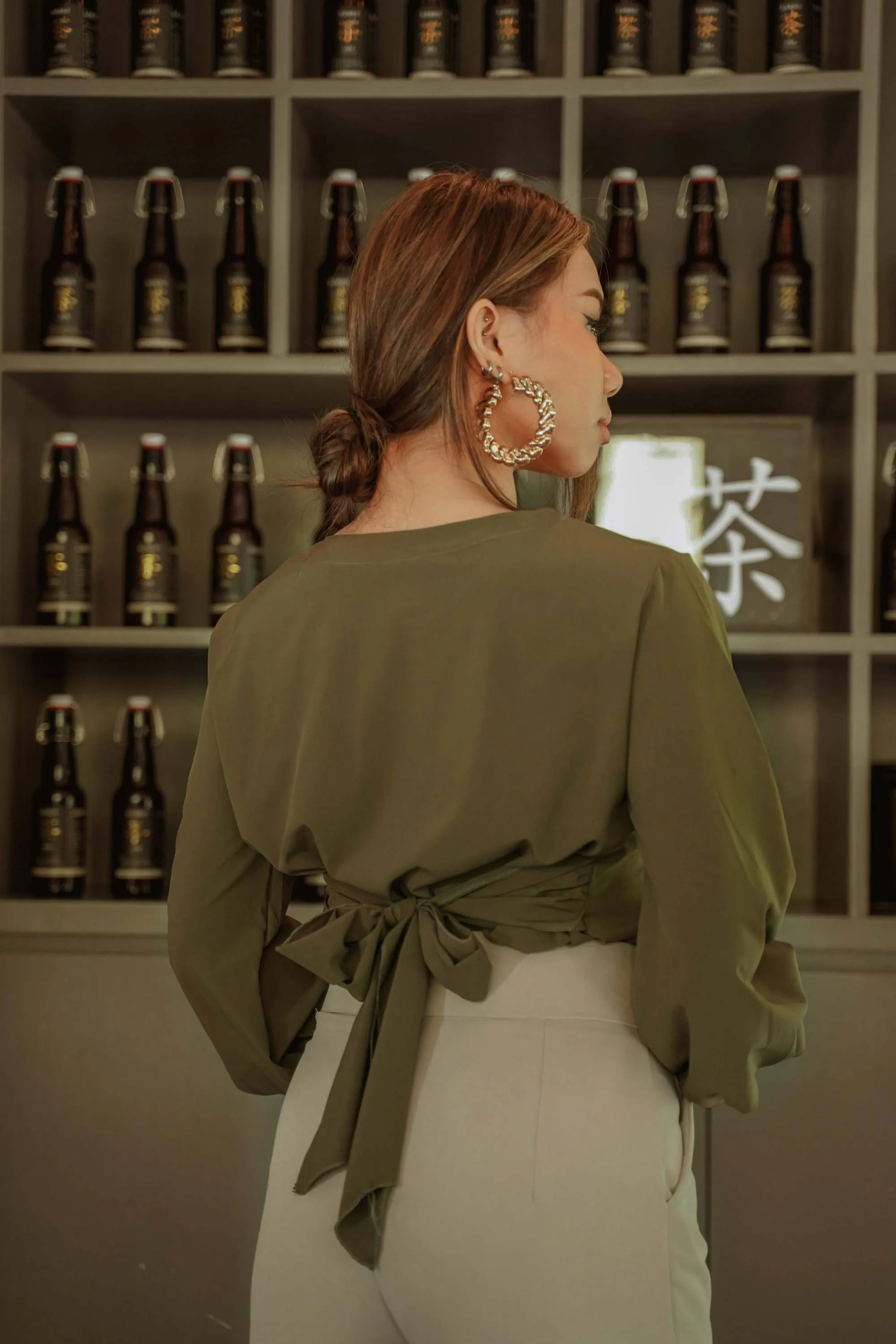 Aqha Balloon Sleeve Top in Olive Green
