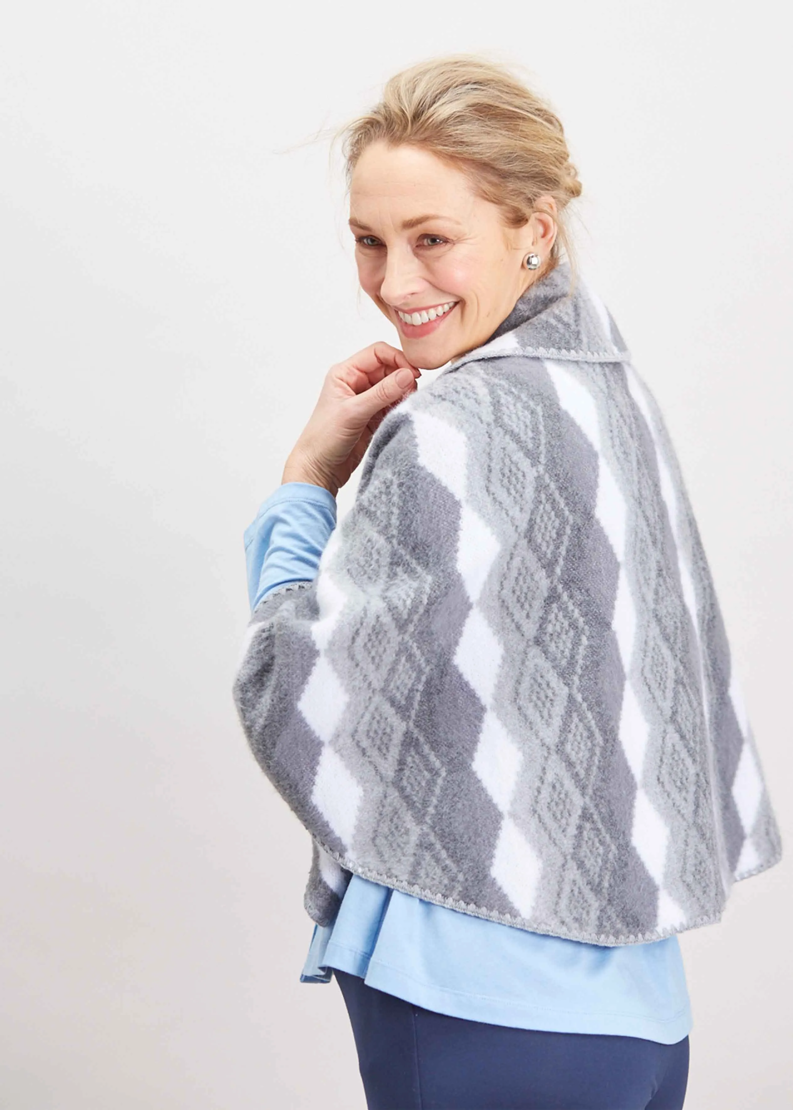 Lilly Luxury VELCRO® Brand Fastening Cape