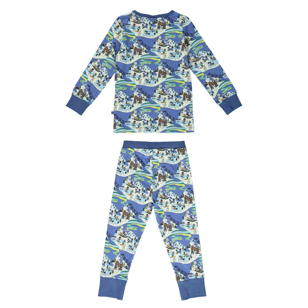 Nightwear set with winter landscape