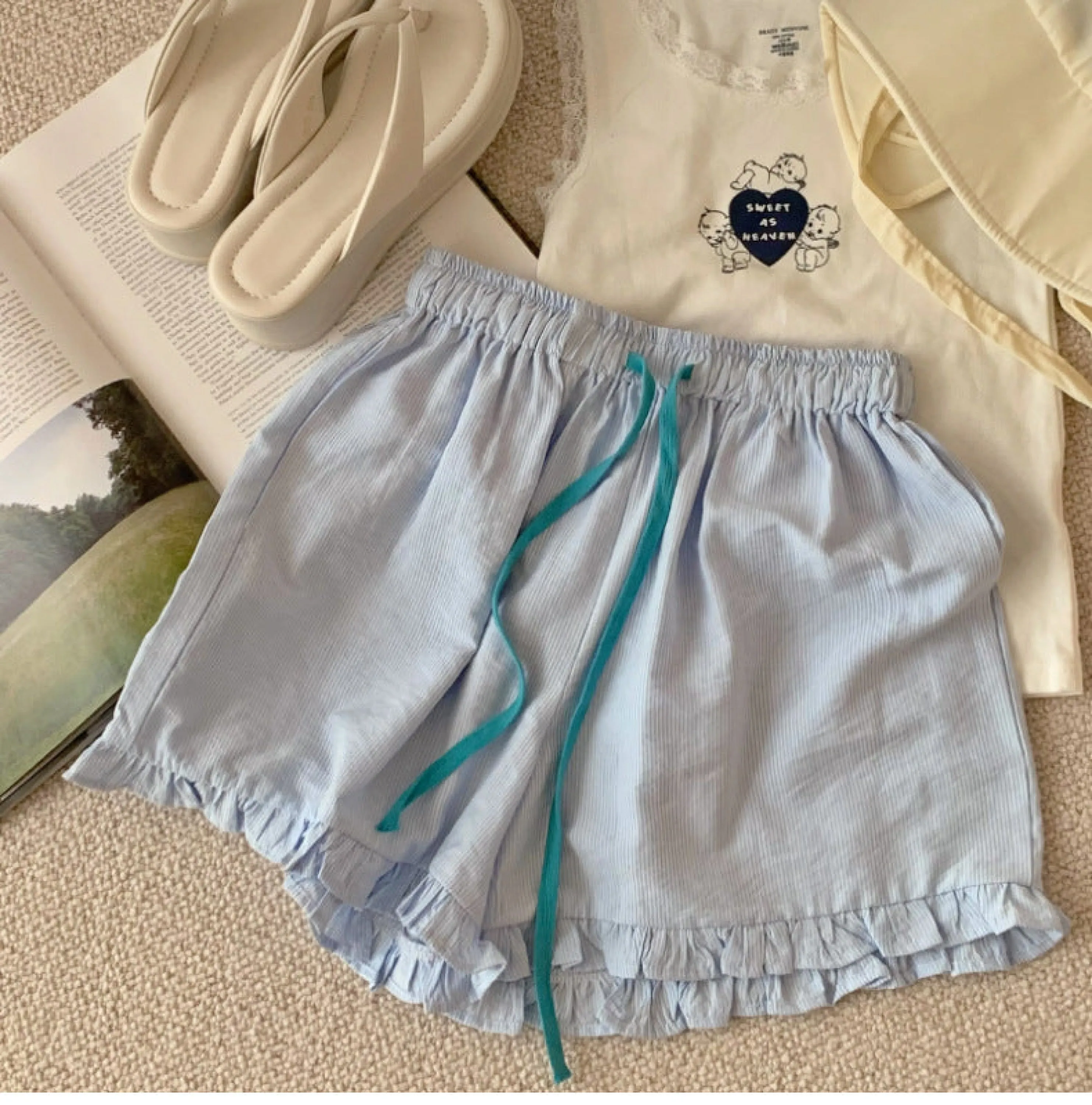 Ruffle Thin Stripes Shorts Lounge Bottoms / Beige
