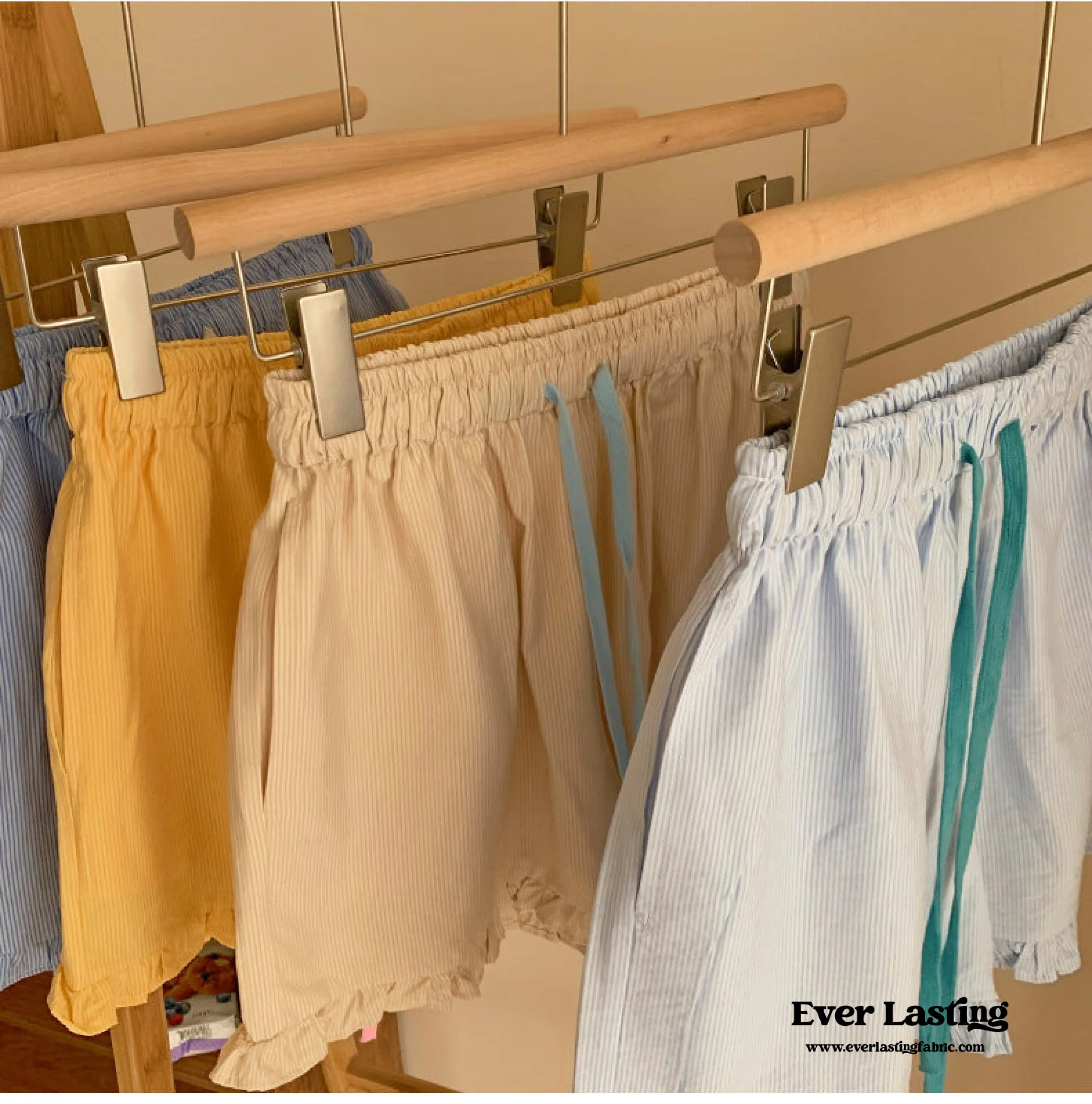Ruffle Thin Stripes Shorts Lounge Bottoms / Beige
