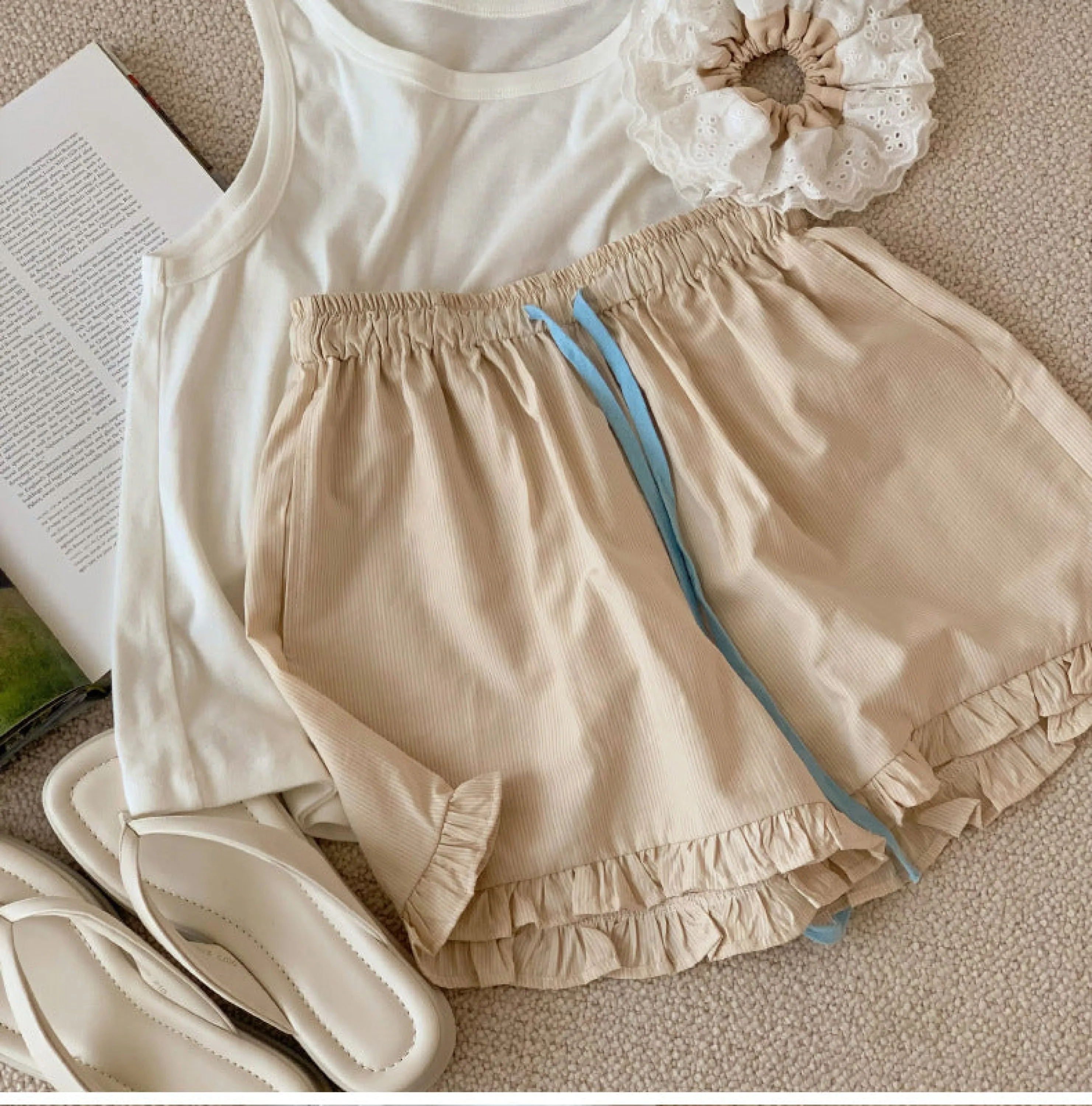 Ruffle Thin Stripes Shorts Lounge Bottoms / Beige