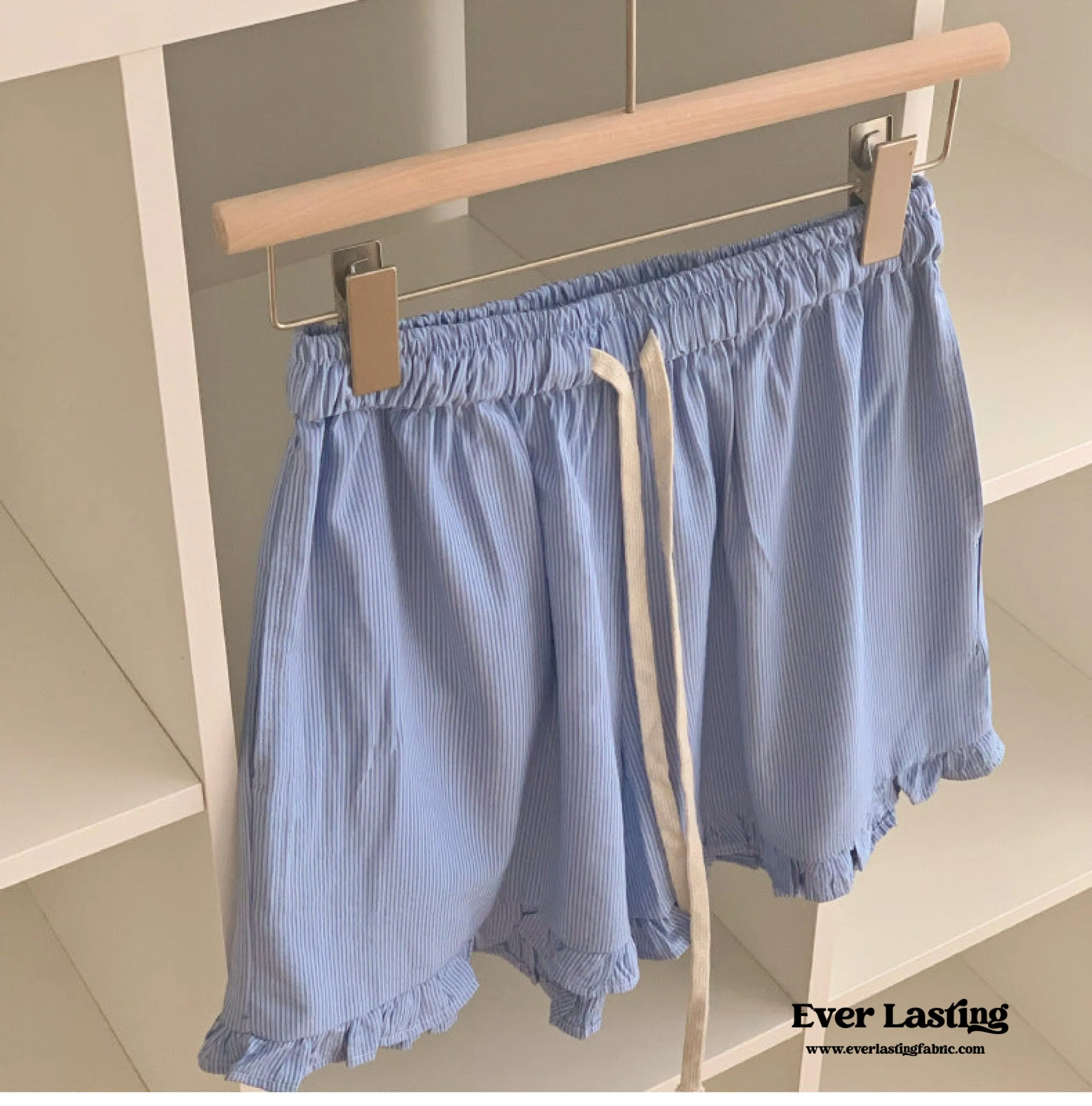 Ruffle Thin Stripes Shorts Lounge Bottoms / Beige